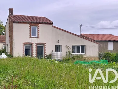 Village house in Saint-Fiacre-sur-Maine (44690)