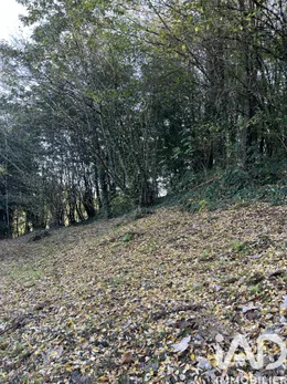 Terrain à bâtir à Uzerche (19140)