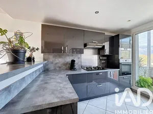 Apartment in Saint-Martin-d'Hères (38400)