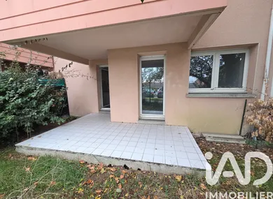 Apartment in Saint-Jean (31240)