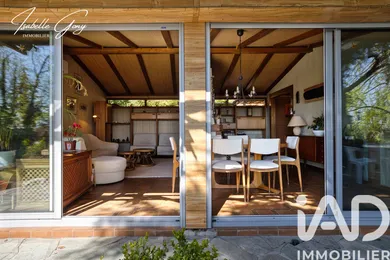 Architectural house in Divonne-les-Bains (01220)