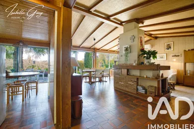 Architectural house in Divonne-les-Bains (01220)