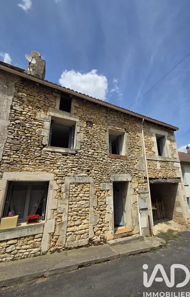 House in Saint-Savin (86310)