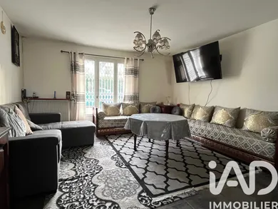 Maison traditionnelle à Argenteuil (95100)