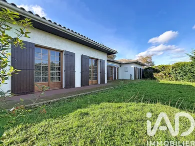 Maison traditionnelle à Le Pian-Médoc (33290)