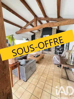 Longère à Vairé (85150)