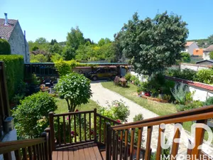 House at Vert (78930)