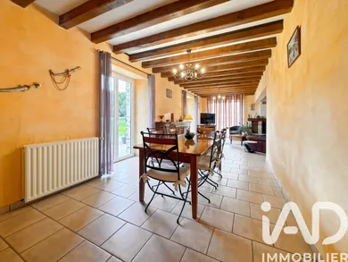 Longere in L'Huisserie (53970)