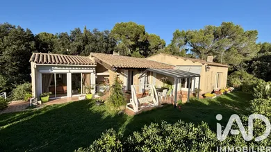 House in Uchaux (84100)