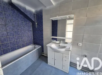 Immeuble à Avesnes-sur-Helpe (59440)
