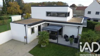 Architectural house in Limoges-Fourches (77550)