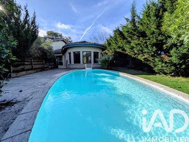 Architectural house in Gujan-Mestras (33470)