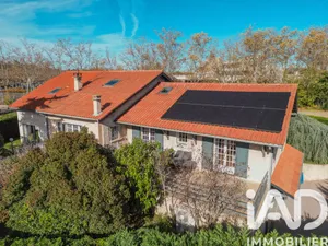 Detached house at Francheville (69340)