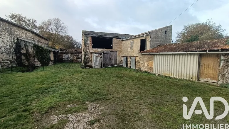 Terrain à DOUE EN ANJOU (49700) · à Doué-en-Anjou · 13 000 €