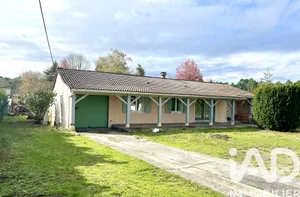 House at Le Barp (33114)