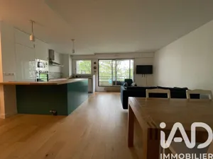 Apartment in Suresnes (92150)
