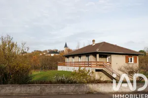 Maison à Charly-Oradour (57640)