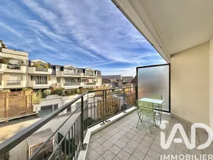 Apartment at Antony (92160)