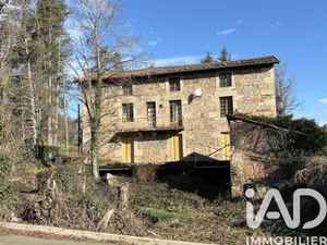 Traditional house at Sorbiers (42290)