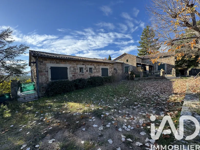 Maison 10 pièces 292 m² · à Planzolles · 292 m² · 472 500 €