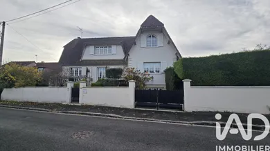 Traditional house at Itteville (91760)