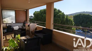 Apartment at Ollioules (83190)