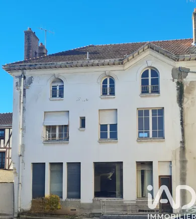 Building at Châlons-en-Champagne (51000)