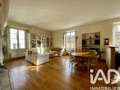 Apartment in Figeac (46100)