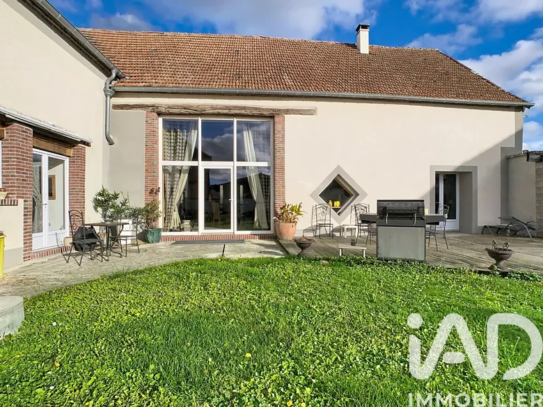 Maison 7 pièces 325 m² · à Baudement · 325 m² · 295 000 €