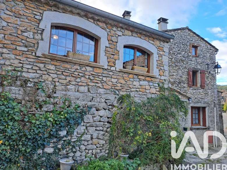 Maison 6 pièces 102 m² · à Gras · 102 m² · 170 000 €