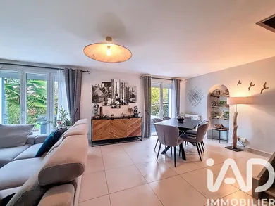 Maison traditionnelle à Bailly-Romainvilliers (77700)