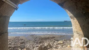 Apartment in Sanary-sur-Mer (83110)