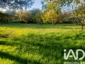 Terrain à bâtir à Ruffec (16700)