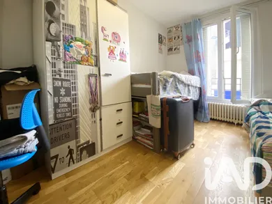 Apartment in Paris (75018)