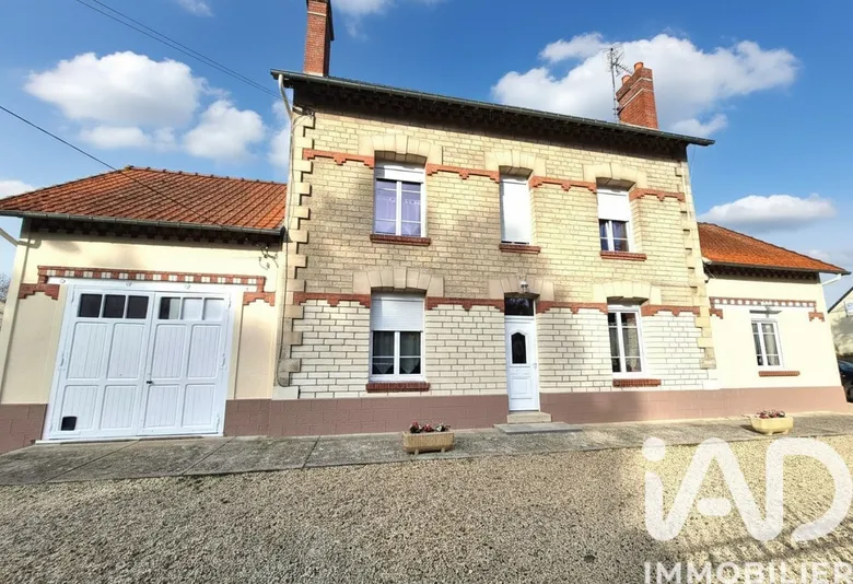 Maison 7 pièces 199 m² · à Presles-Et-Thierny · 199 m² · 279 000 €