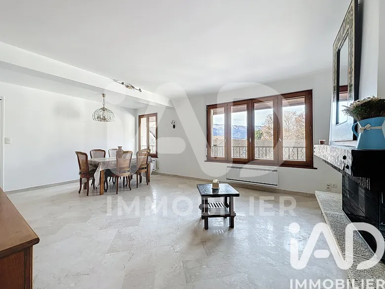Appartement 3 pièces 92 m² · à Faverges · 92 m² · 220 000 €