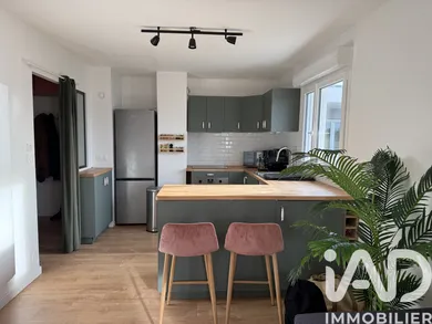 Apartment in Bordeaux (33800)