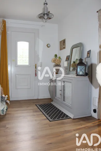 House at Saint-Berthevin (53940)