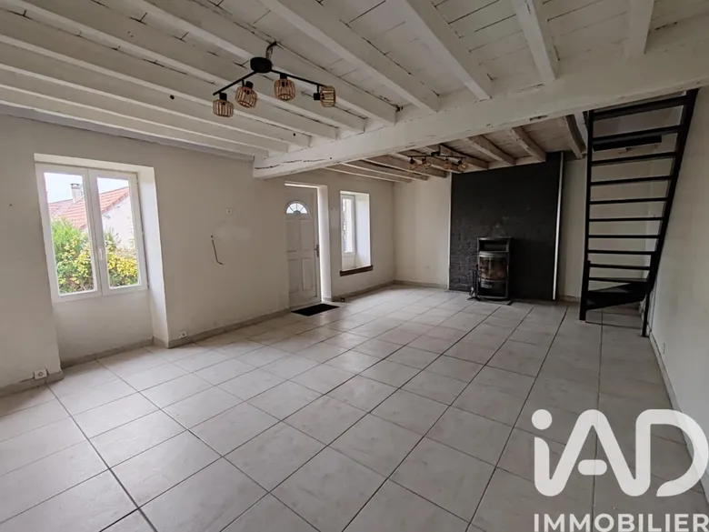 Maison 3 pièces 120 m² · à Villon · 120 m² · 93 000 €