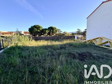 Building plot in Saint-Cyprien (66750)