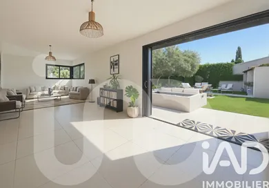 Traditional house at Mauguio (34130)