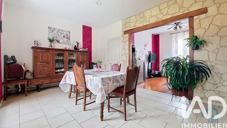 Maison 5 pièces 89 m² · à Romilly-sur-Seine · 89,3 m² · 128 000 €