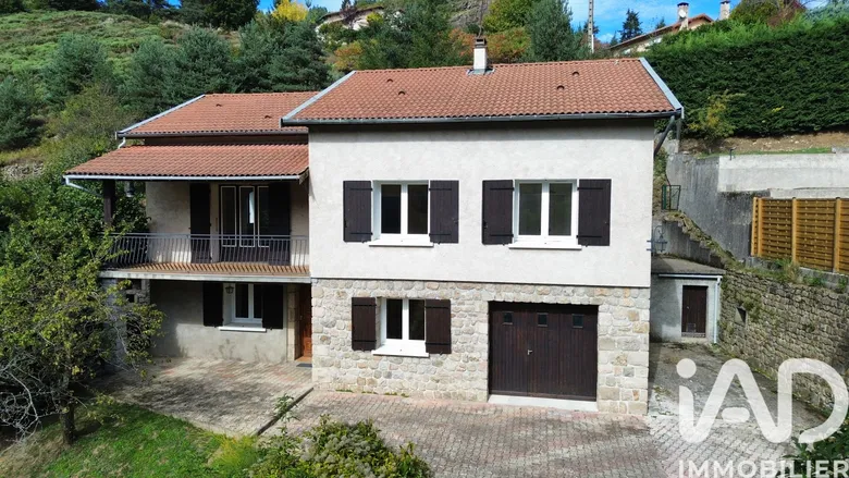 Maison 7 pièces 141 m² · à Accons · 141 m² · 179 000 €
