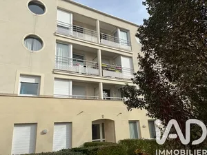 Apartment at livry gargan (93190)