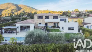 Maison d'architecte à Auribeau-sur-Siagne (06810)