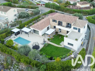 Maison d'architecte à Auribeau-sur-Siagne (06810)