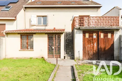 Maison traditionnelle à Le Blanc-Mesnil (93150)