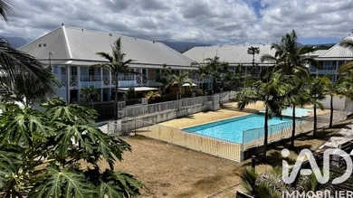 Duplex at Saint-Pierre (97432)