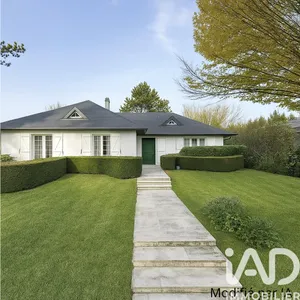 House at Marly (57155)