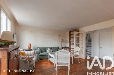 Townhouse in Bougival (78380)